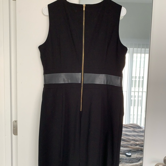 Calvin Klein sleeveless black shift dress - Picture 2 of 3